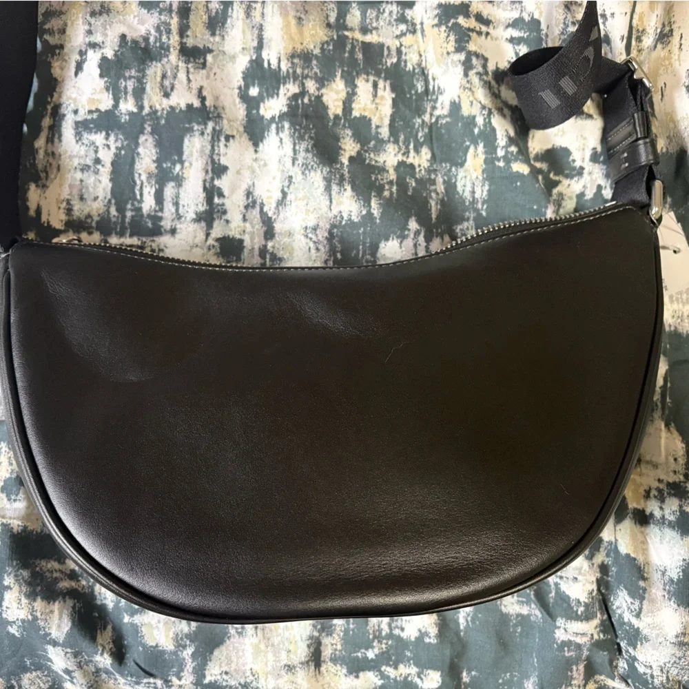 Coach Black Leather Aria Shoulder Bag - Picture 5 of 5